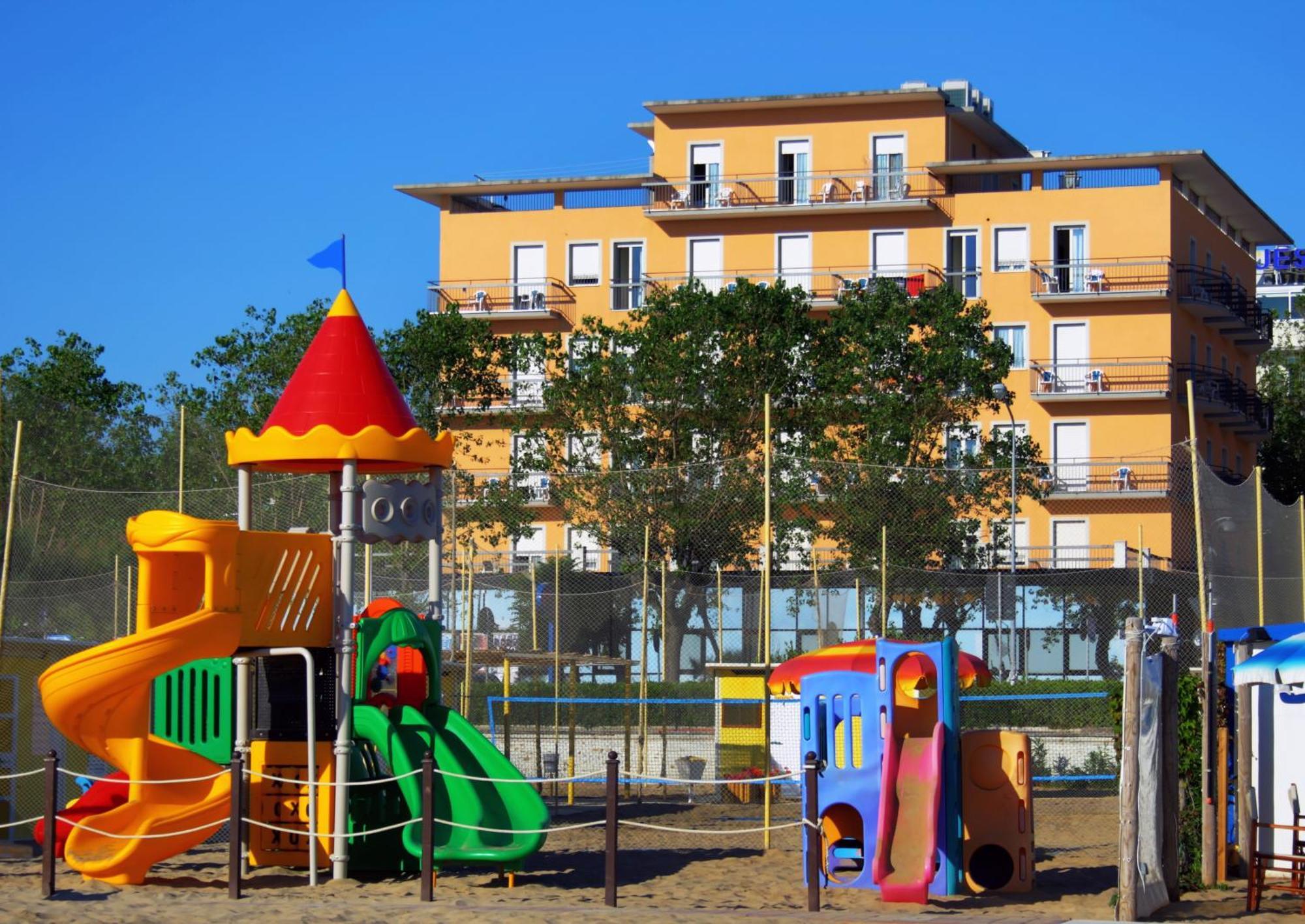 Hotel Atlas Rímini Exterior foto
